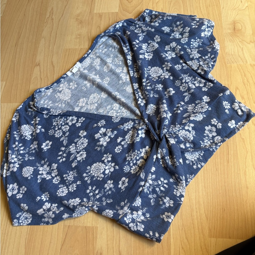 Ardene Blue and White Floral Top